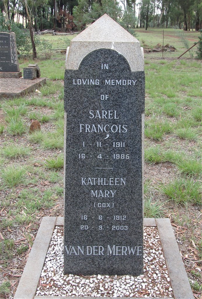 MERWE Sarel Francois, van der 1911-1985 & Kathleen Mary COX 1912-2003