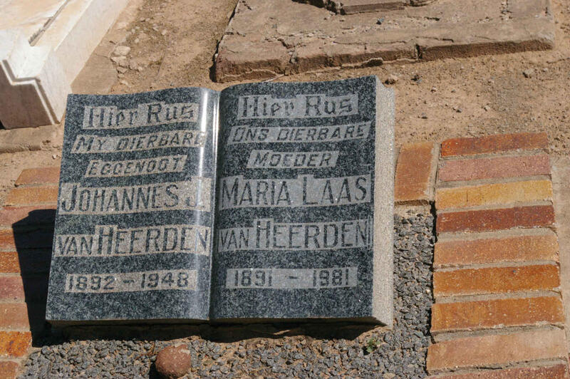HEERDEN Johannes J., van 1892-1948 & Maria Laas 1891-1981