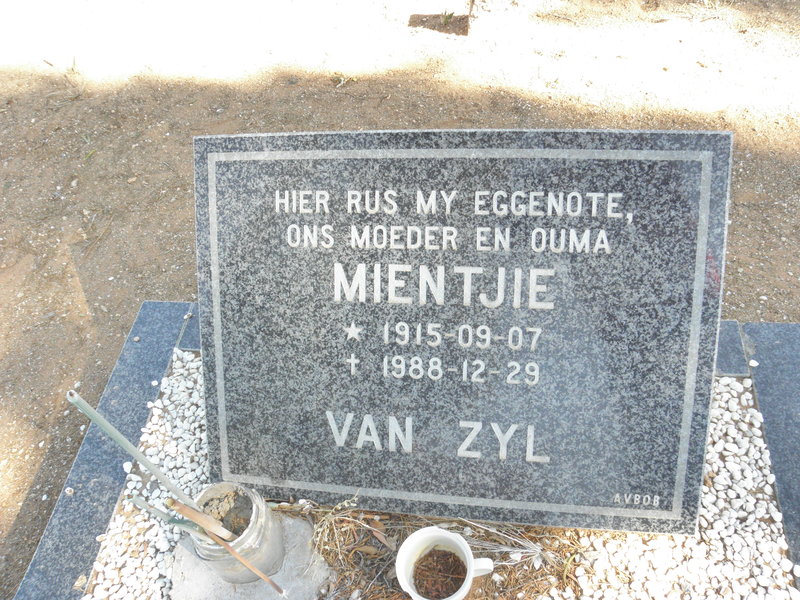 ZYL Mientjie, van 1915-1988