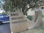 Namibia, WINDHOEK, NG Kerk Pionierspark, Muur van herinnering