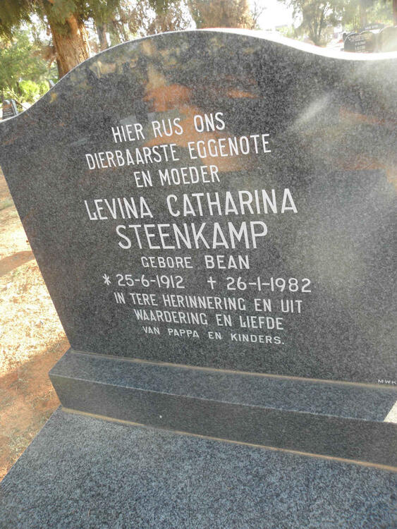STEENKAMP Levina Catharina nee BEAN 1912-1982