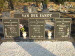 SANDT J.D., van der 1927-2000 & M.S. 1928- :: SANDT A.S., van der 1943-