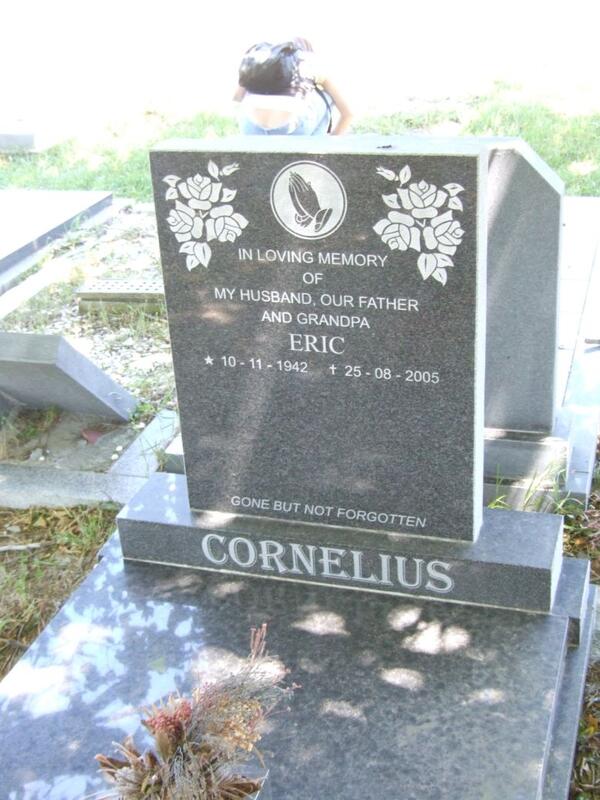 CORNELIUS Eric 1942-2005