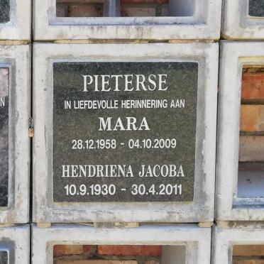 PIETERSE Hendriena Jacoba 1930-2011 :: PIETERSE Mara 1958-2009