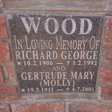 WOOD Richard George 1906-1992 &amp; Gertrude Mary 1911-2001