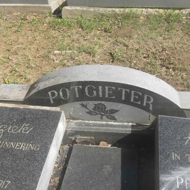 POTGIETER Philip Badenhorst 1916-1974 &amp; Christina STRYDOM 1917-1984
