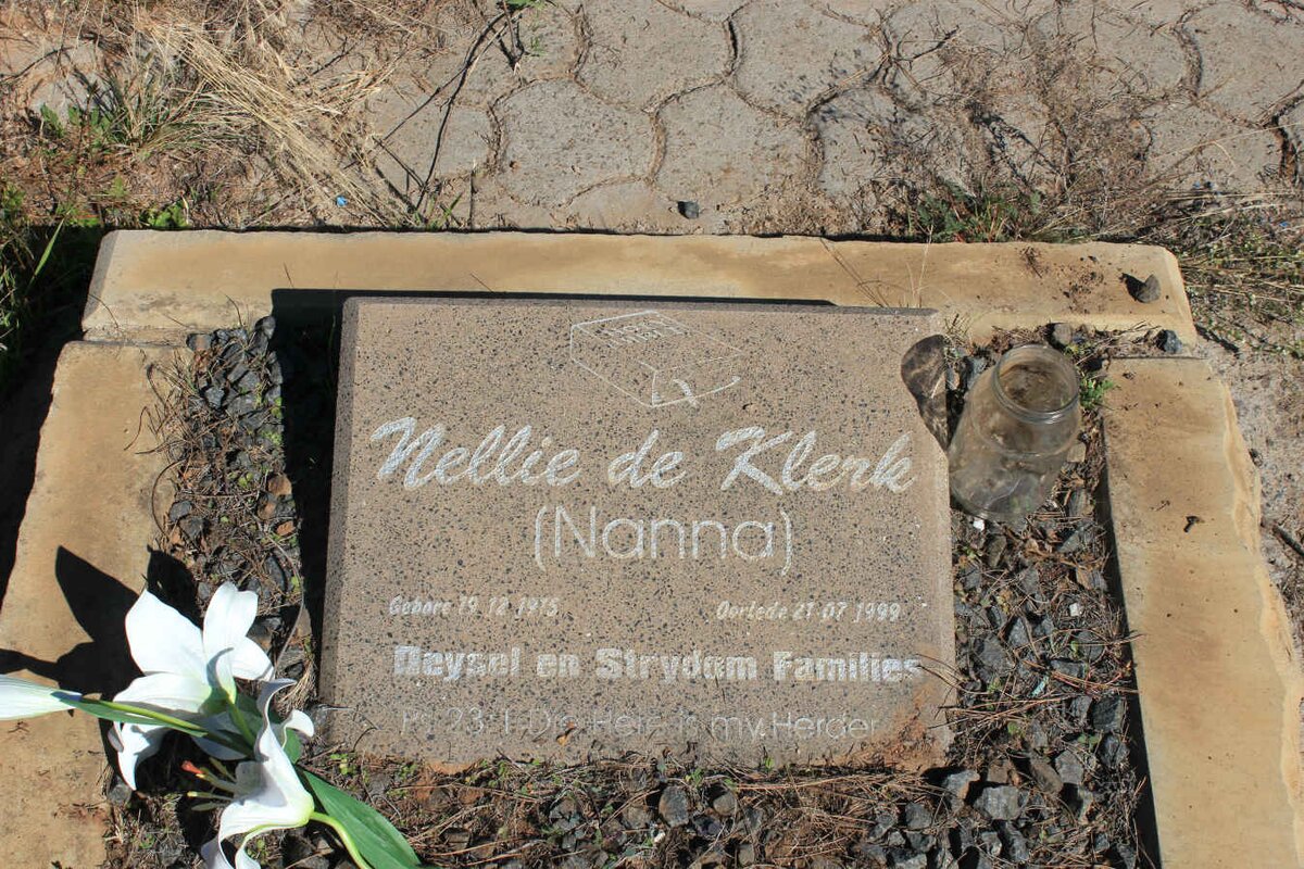 KLERK Nellie, de 1915-1999
