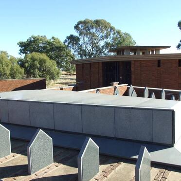 08. Konsentration Kamp - graniet stene_2