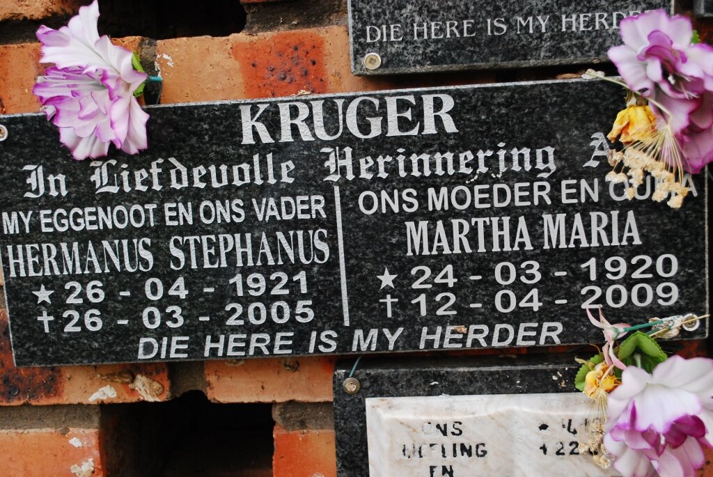 KRUGER Hermanus Stephanus 1921-2005 &amp; Martha Maria 1920-2009