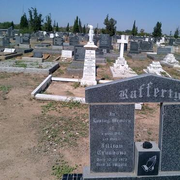 R - Vanne :: Surnames - R