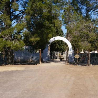 1. Cemetery entrance / Begraafplaas ingang  