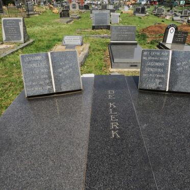 KLERK Johannes Cornelius, de 1895-1980 &amp; Jacomina Hendrina KLEYNHANS 1904-1946