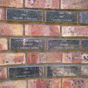 Eastern Cape, BATHURST district, Riet River Mouth, Memorial wall