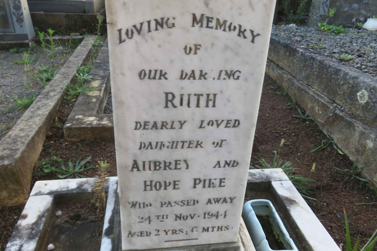 PIKE Ruth -1944