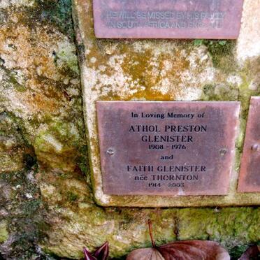 GLENISTER Athol Preston 1908-1976 &amp; Faith THORNTON 1914-2003