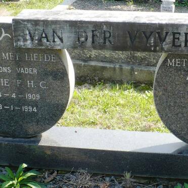 VYVER Frikkie F.H.C., van der 1909-1994 &amp; Bettie E.I. 1906-1994
