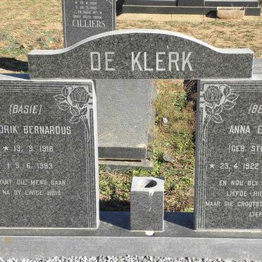 KLERK Hendrik Bernardus, de 1918-1983 &amp; Anna Elizabeth STEENEKAMP 1922-2009