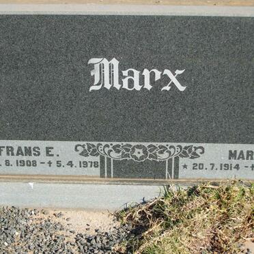 MARX Frans E. 1908-1978 &amp; Maria M. 1914-1996