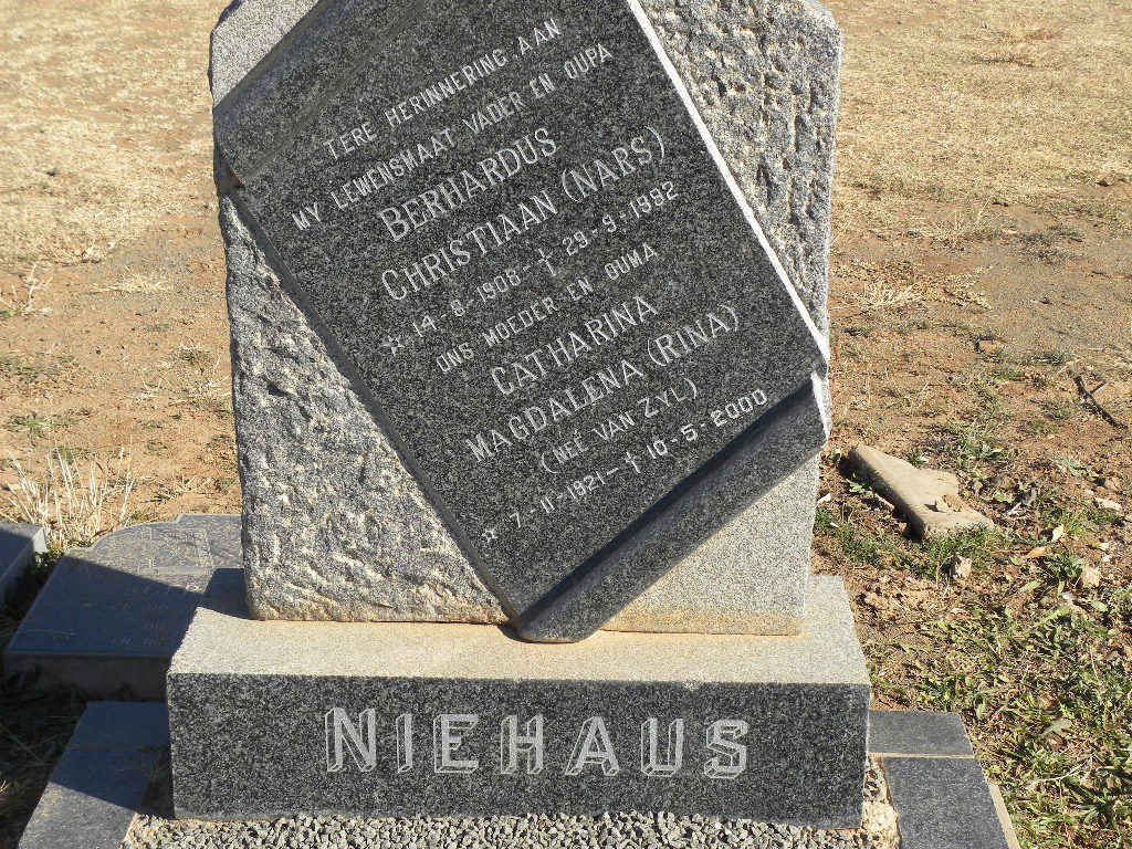 NIEHAUS Berhardus Christiaan 1908-1992 &amp; Catharina Magdalena VAN ZYL 1921-2000