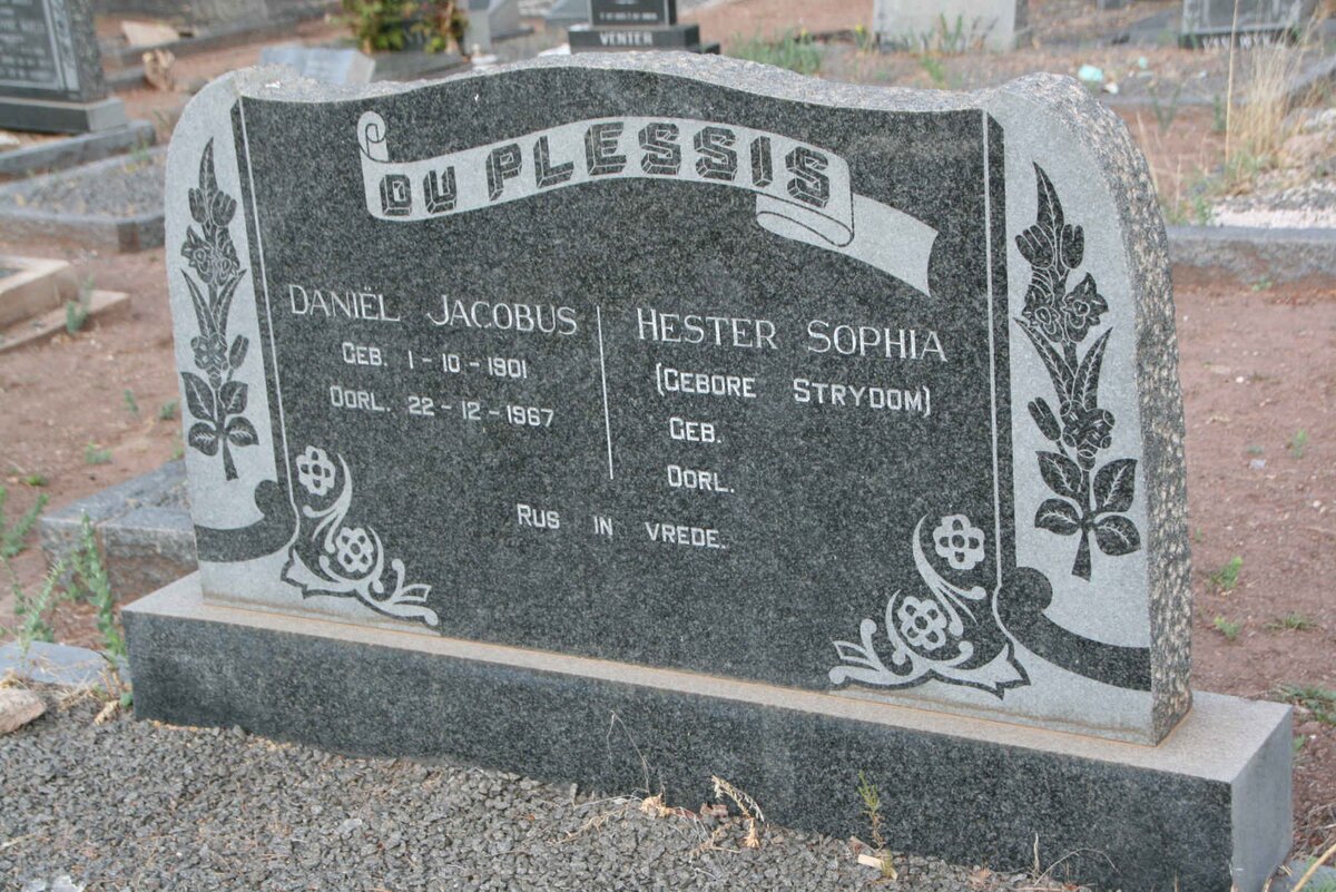 PLESSIS Daniel Jacobus, du 1901-1967 & Hester Sophia STRYDOM 