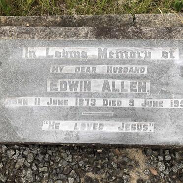 A - Surnames :: Vanne - A