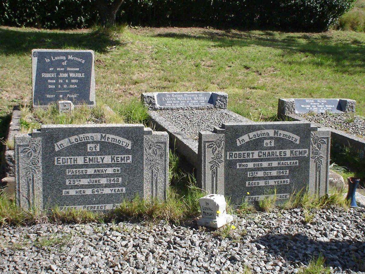 KEMP Robert Charles -1942 &amp; Edith Emily -1948