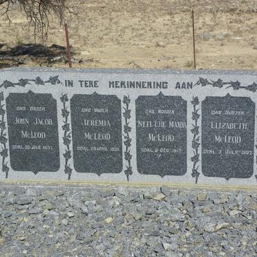 Eastern Cape, CRADOCK district, Klipkraal 101, farm cemetery