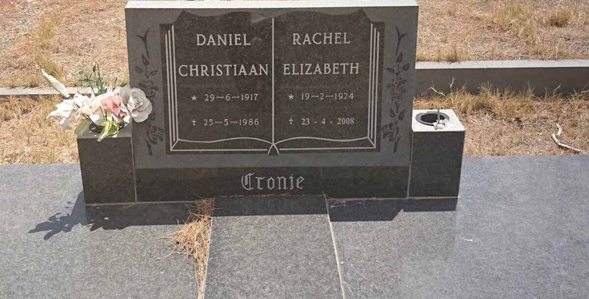 CRONJE Daniel Christiaan 1917-1986 &amp; Rachel Elizabeth 1924-2008