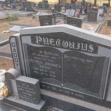 PRETORIUS Petrus Johannes 1926-1975 :: STRYDOM Gerrit Frederick 1981-1981