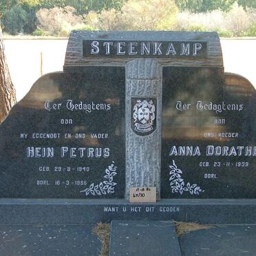 STEENKAMP Hein Petrus 1940-1986 &amp; Anna Dorathea 1938-