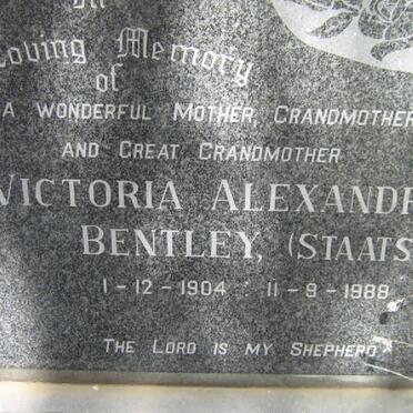 BENTLEY Cyril Joseph 1902-1974 &amp; Victoria Alexandra STAATS 1904-1988