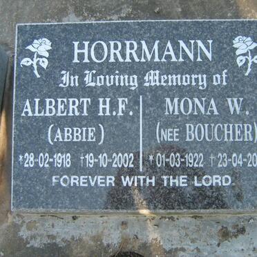 HORRMANN Albert H.F. 1918-2002 &amp; Mona W. BOUCHER 1922-2010