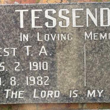 TESSENDORF Ernest T.A. 1910-1982 &amp; Doreen W.M. 1914-1998