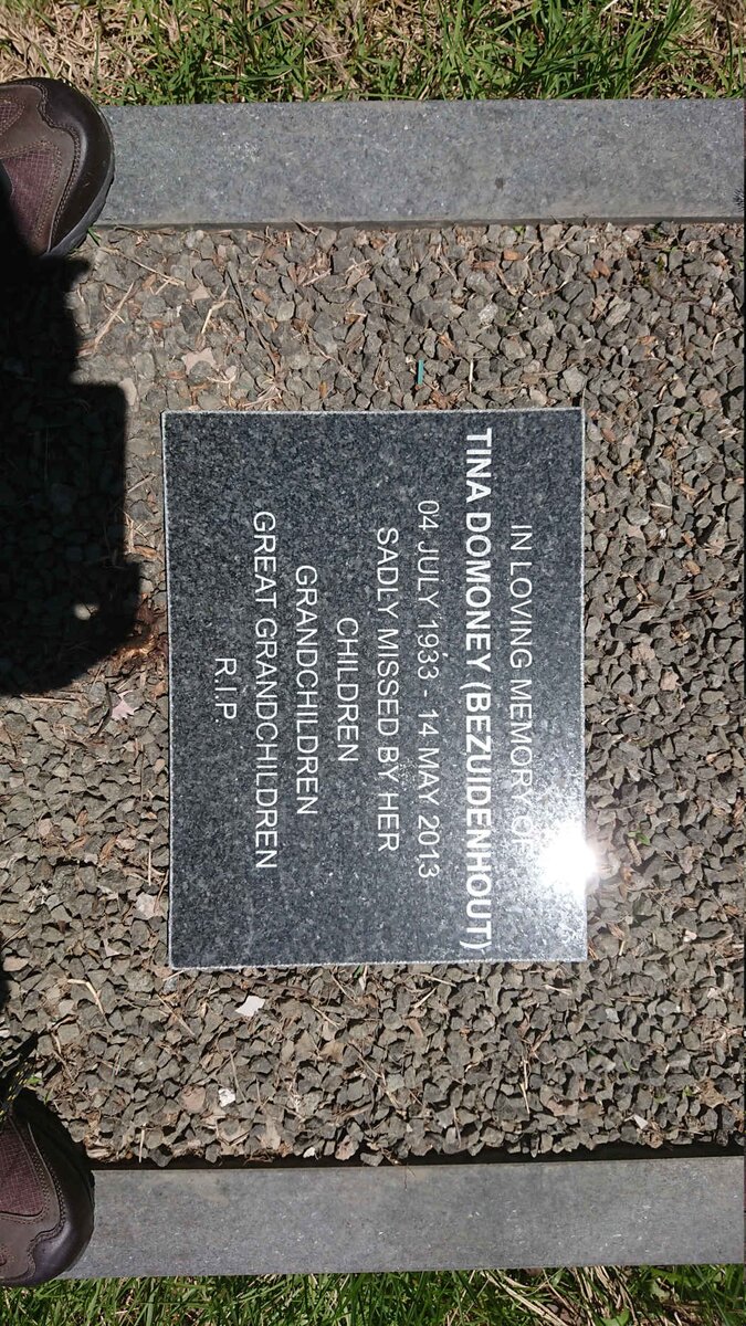 DOMONEY Tina nee BEZUIDENHOUT 1933-2013