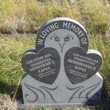 KAFILE Nkwenkwe J. 1914-1983 &amp; Nondinyana H. 1918-2000