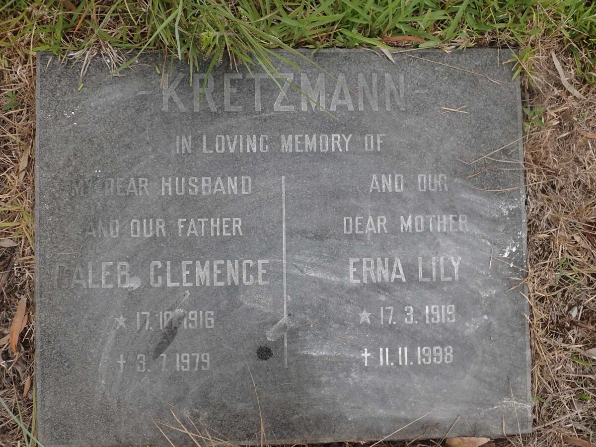 KRETZMANN Caleb Clemence 1916-1979 &amp; Erna Lily 1919-1998