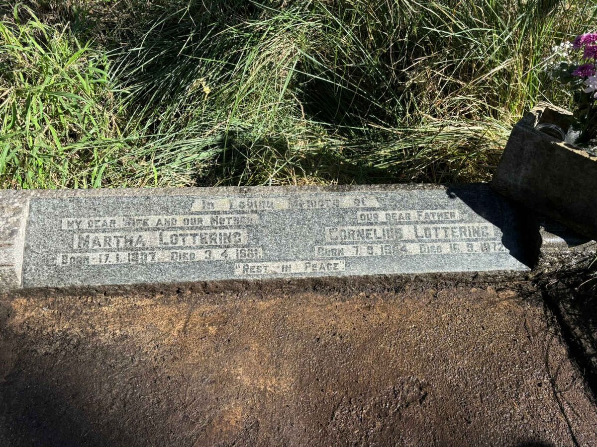 LOTTERING Cornelius 1904-1972 & Martha 1907-1961