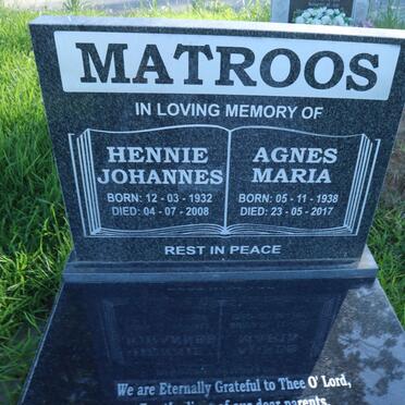 MATROOS Hennie Johannes 1932-2008 &amp; Agnes Maria 1938-2017