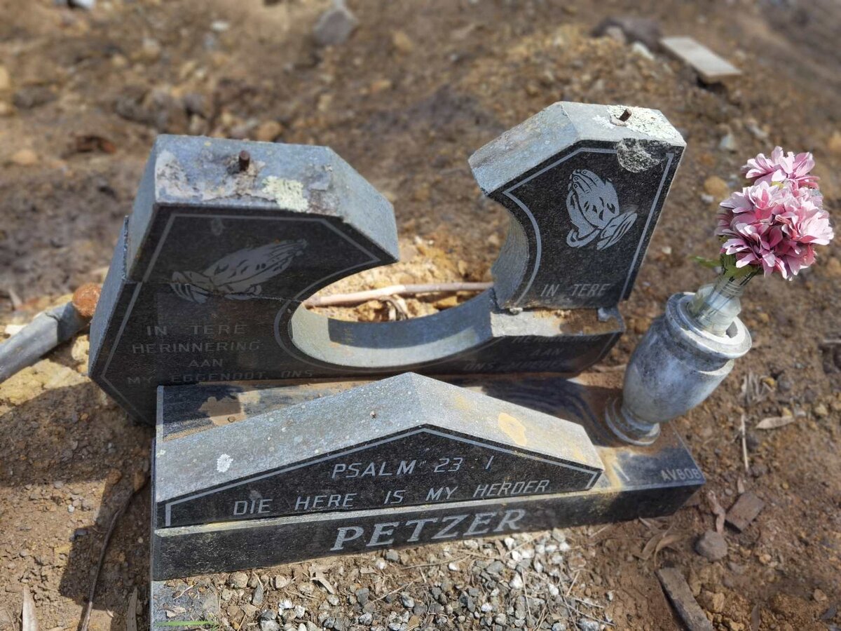 PETZER Jacobus Johannes 1934-1996_2