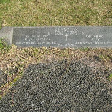 REYNOLDS Harry 1905-1981 &amp; Olive Beatrice 1906-1963