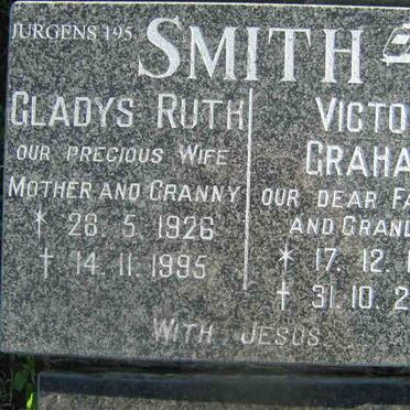 SMITH Victor Graham 1926-2005 &amp; Gladys Ruth 1926-1995