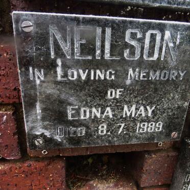 NEILSON Edna May -1989