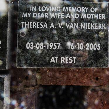 NIEKERK Theresa A.V., van 1957-2005