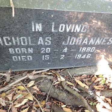 2. Unknown :: Illegible graves