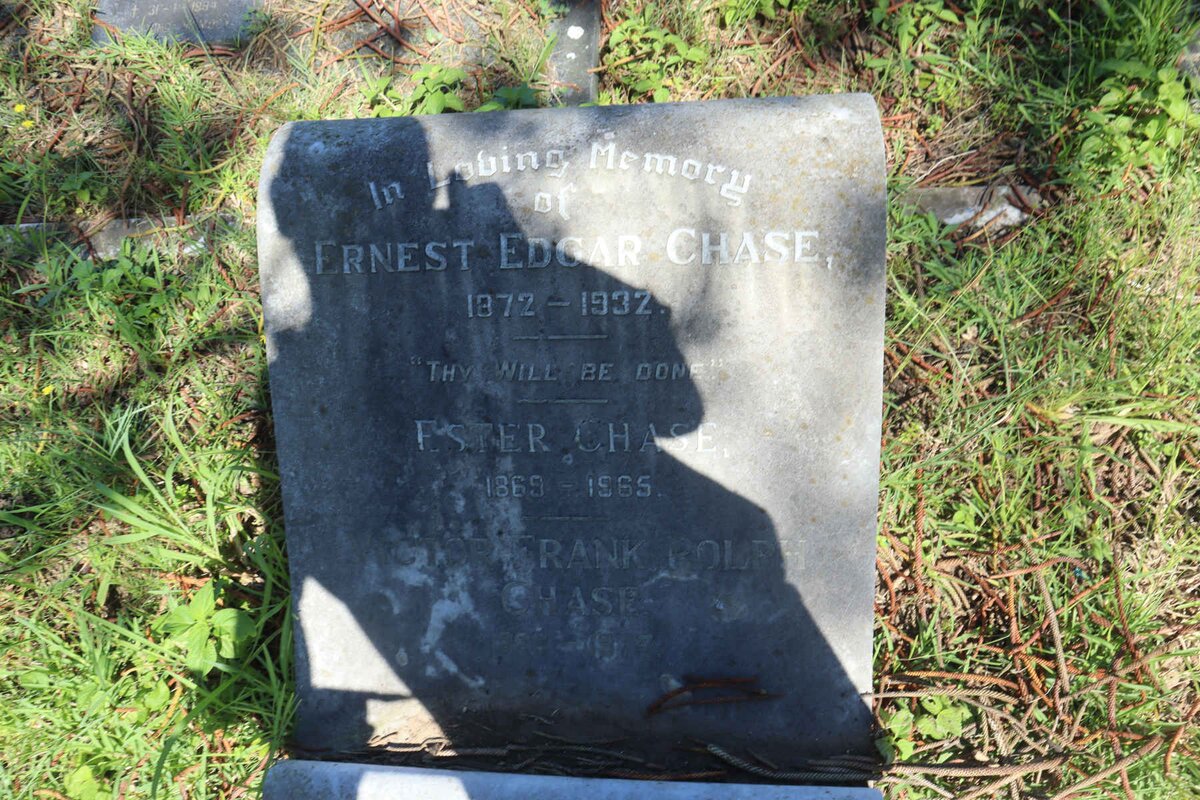 CHASE Ernest Edgar 1872-1932 &amp; Ester 1869-1965 :: CHASE Victor Frank Rolph