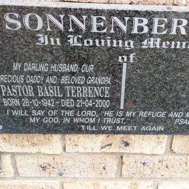 SONNENBERGER Basil Terrence 1942-2000