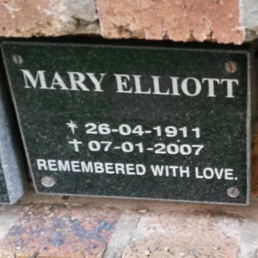 ELLIOT Mary 1911-2007