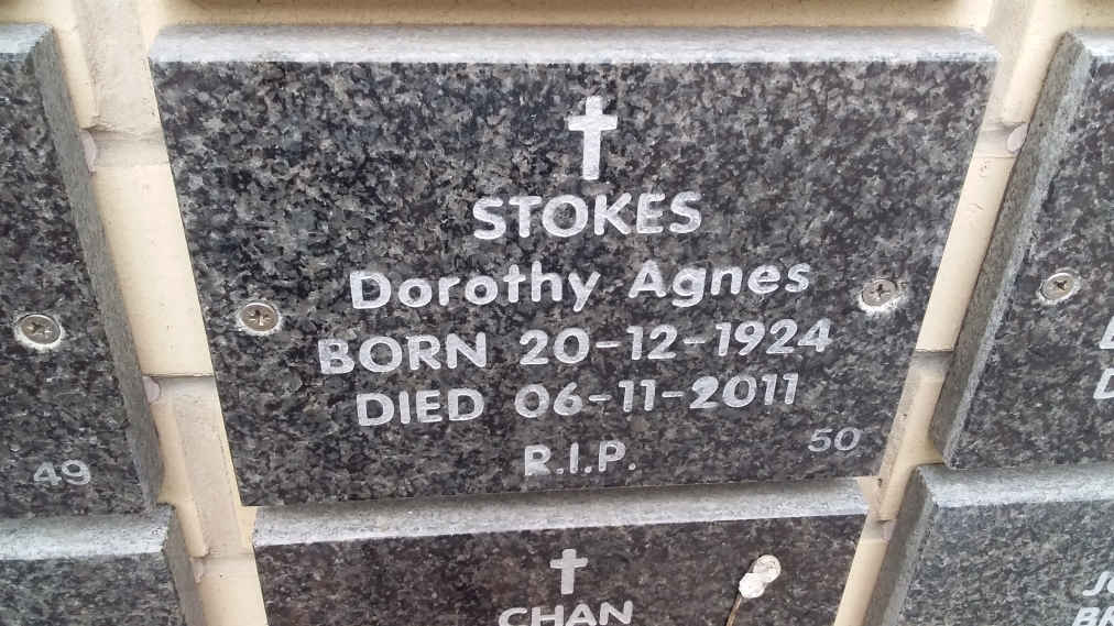STOKES Dorothy Agnes 1924-2011