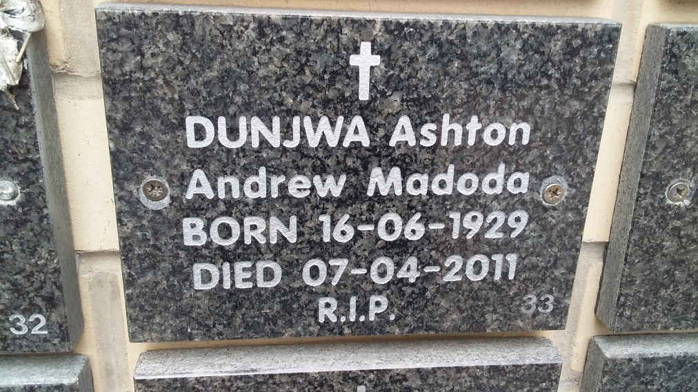 DUNJWA Ashton Andrew Madoda 1929-2011