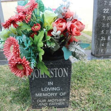 JOHNSTON William Herbert 1932- &amp; Hester Daisy 1936-2019